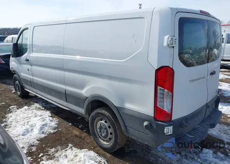 2017 Ford Transit-250 z USA, uszkodzony, nr VIN 1FTYR2ZM8HKB12958